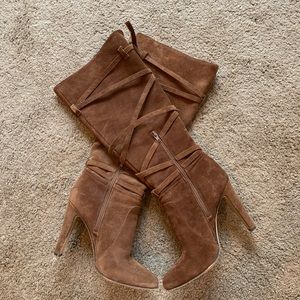 Vince Camuto Brown suede boots